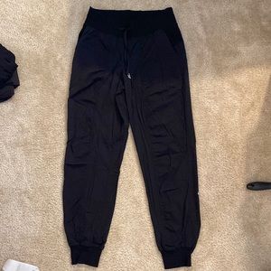 lululemon jogger